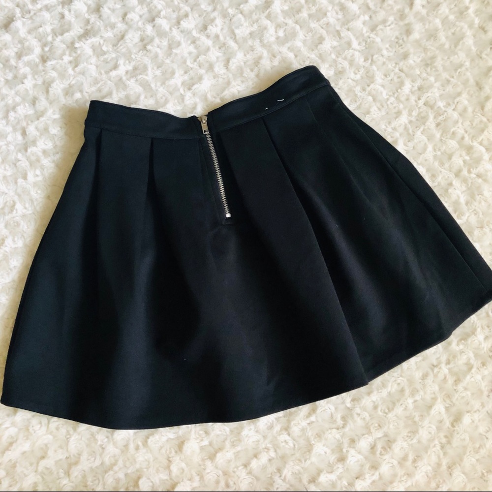 Aeropostale Size Small Pleated Skater Skirt Black